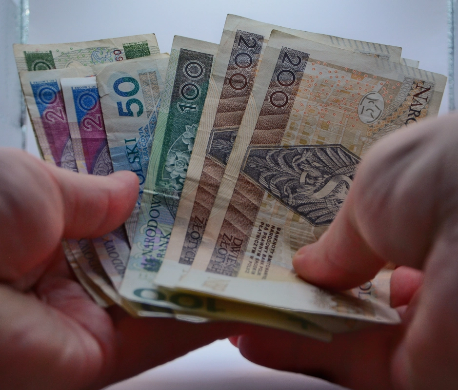 14. emerytura nie tylko dla seniorów. Dostaną ją też młodsi