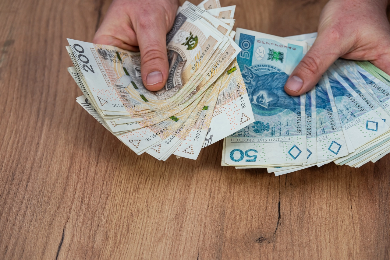 6589 złotych miesięcznie dla seniorów. Nie trzeba być ubezpieczonym w ZUS