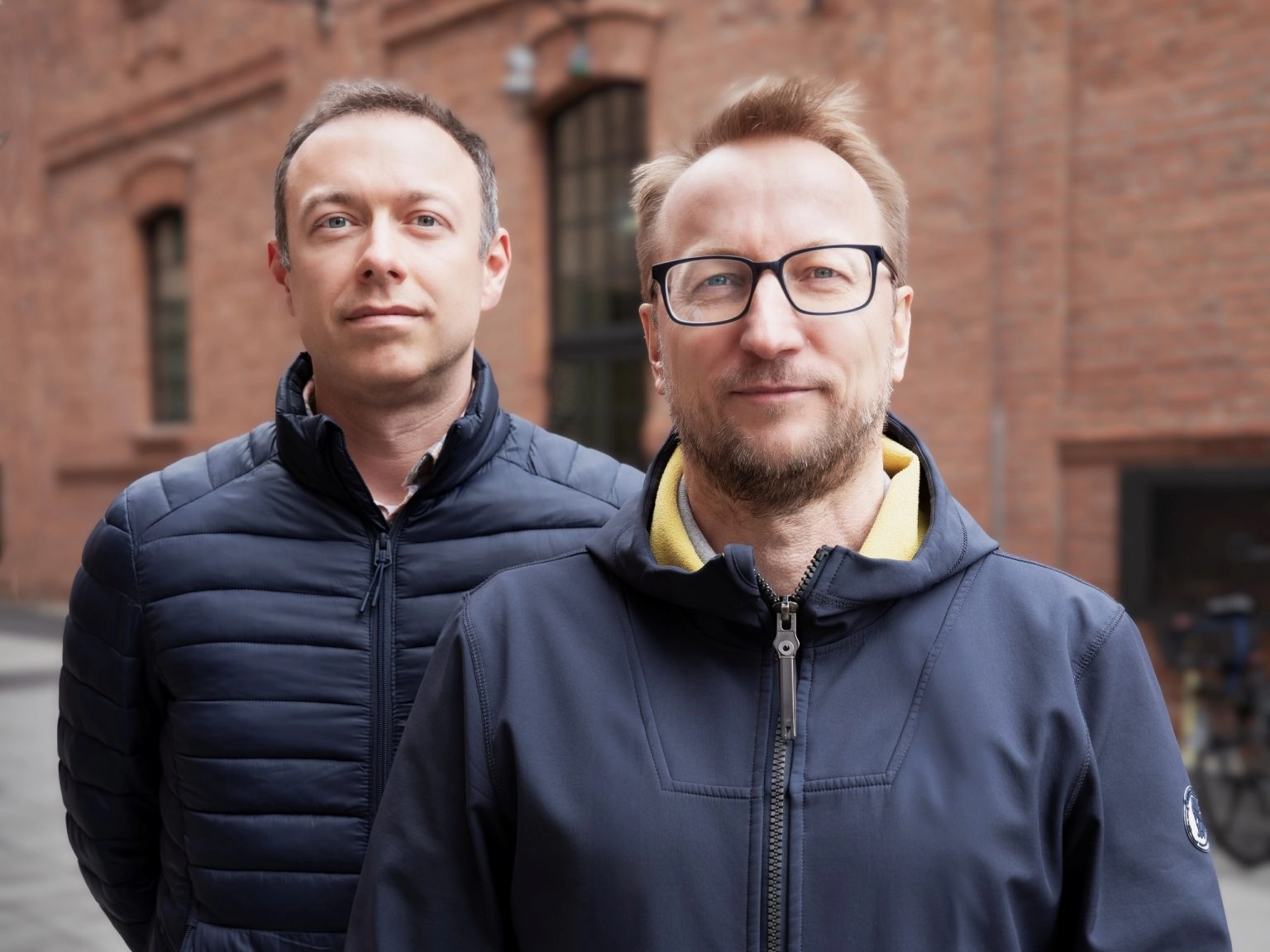 Fluentbe i ElevenLabs tworzą wirtualną nauczycielkę. AI, które ma wspierać, a nie zwalniać