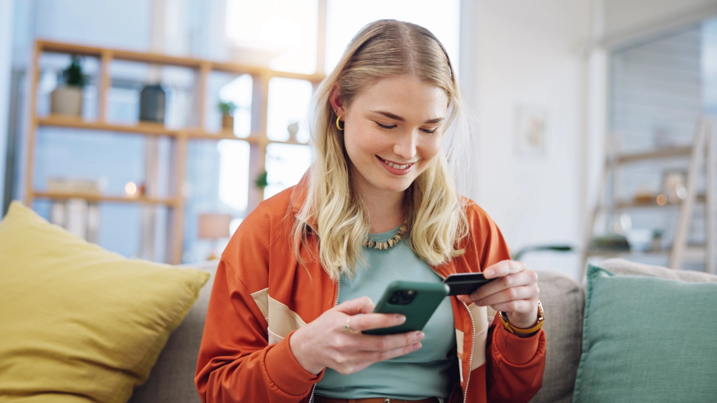 Kupujesz teraz, płacisz później – jak bezpiecznie korzystać z płatności online?