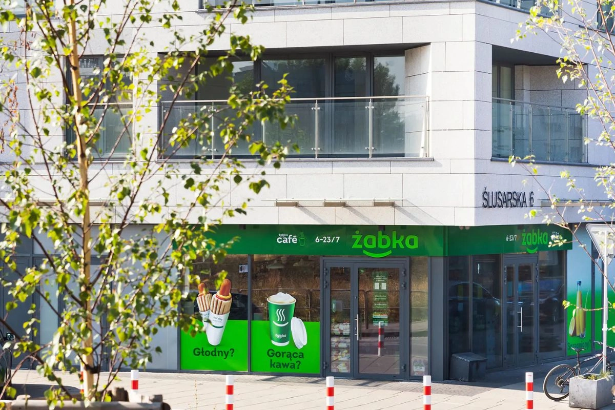 Po 50. czas na zmianę? Żabka startuje z darmowym programem dla przedsiębiorczych