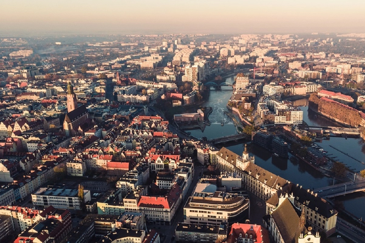 Duży zwrot na rynku mieszkaniowym Sprzedaż mieszkań zbliża się do