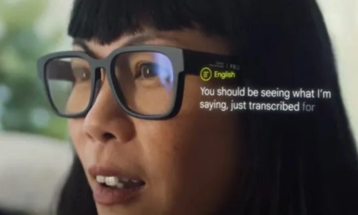Tłumaczenie języka w czasie rzeczywistym. Google przedstawia prototyp smart okularów