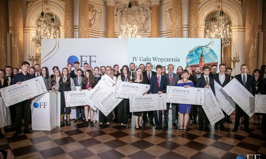 Our Future Foundation nagrodziła 25 najzdolniejszych młodych Polaków i Ukraińców