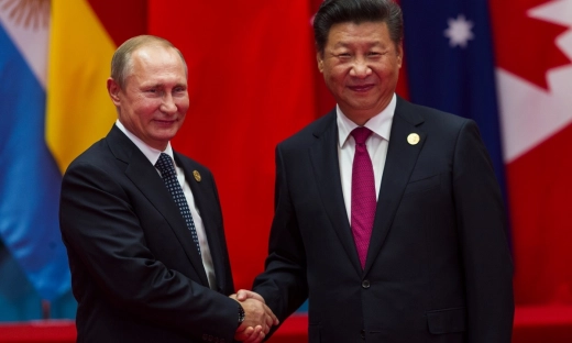 Chiny dostarczą broń Rosji? Sojusz przeciwko USA