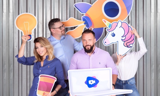 Polski startup SmartyMeet chce podnieść efektywność spotkań online. Nadchodzi czas video botów?
