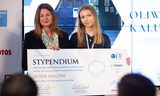 Wręczono stypendia Our Future Foundation 2021. Laureaci zyskają wsparcie doświadczonych mentorów