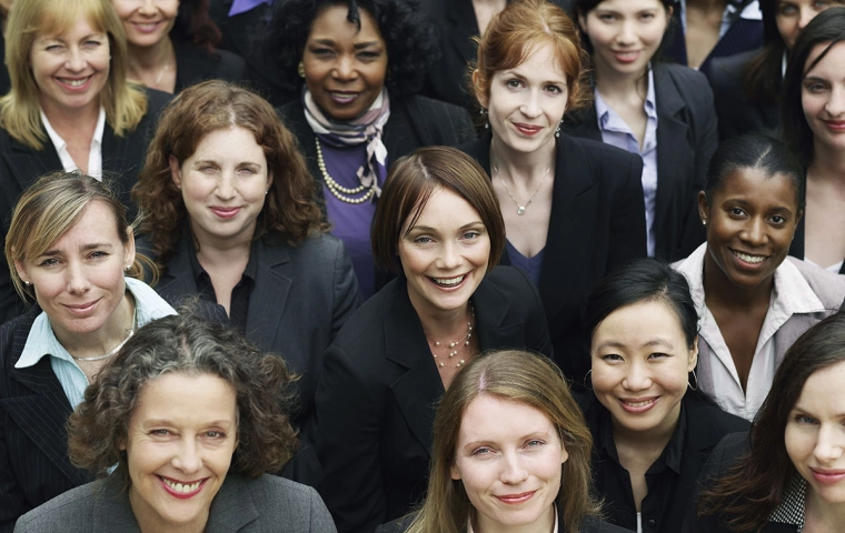 Franczyza na obcasach. Dlaczego ten model biznesowy cieszy się rosnącym powodzeniem wśród kobiet?