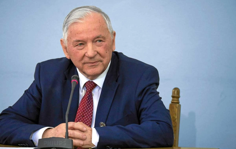 Stanisław Gomułka: "Wojna z Europą odbije się na naszych portfelach" [WYWIAD]