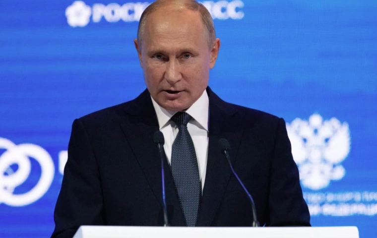 Putin: rozmowy z Ukrainą "w martwym punkcie". Odrzuca też zarzuty o ludobójstwo