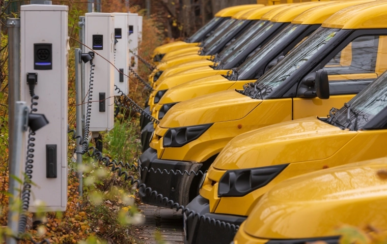 Mój Elektryk. Jak ubiegać się o dofinansowanie na samochód elektryczny?
