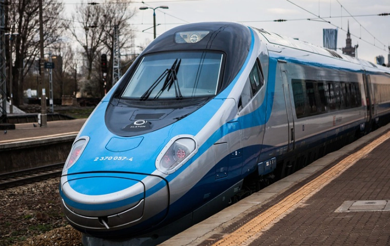Prywatyzacja PKP Intercity planowana w 2018 r.