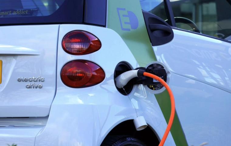 Holandia doskonale w elektromobilności. Ponad 70 tys. stacji ładowania dla elektryków