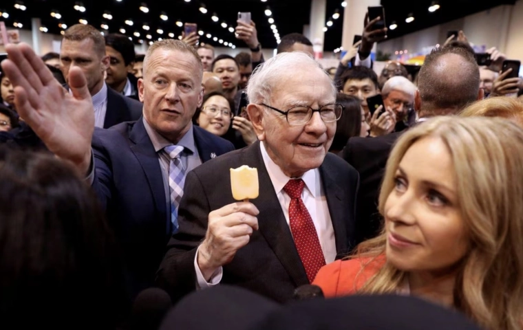 Warren Buffett ma już 93 lata. Jak wygląda jego work-life balance?