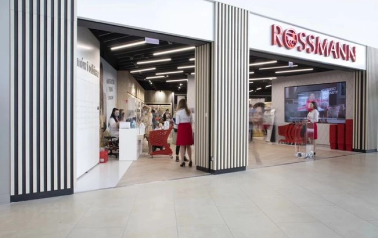 Amrest i Rossmann na celowniku UOKiK. Ruszyło 28 kolejnych postępowań w sprawie zaległych faktur