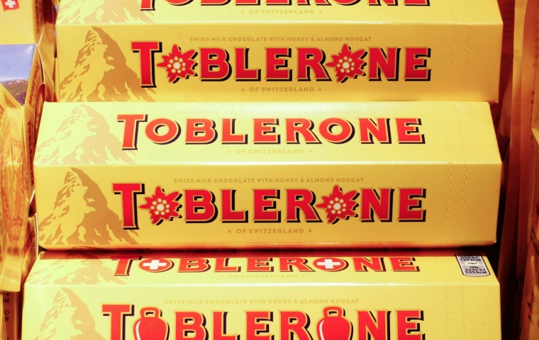 Toblerone bez zgody na szwajcarską górę w swoim logo