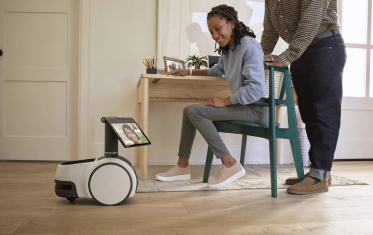 Robot domowy Amazon jak z bajki Jetsonowie podbija internet