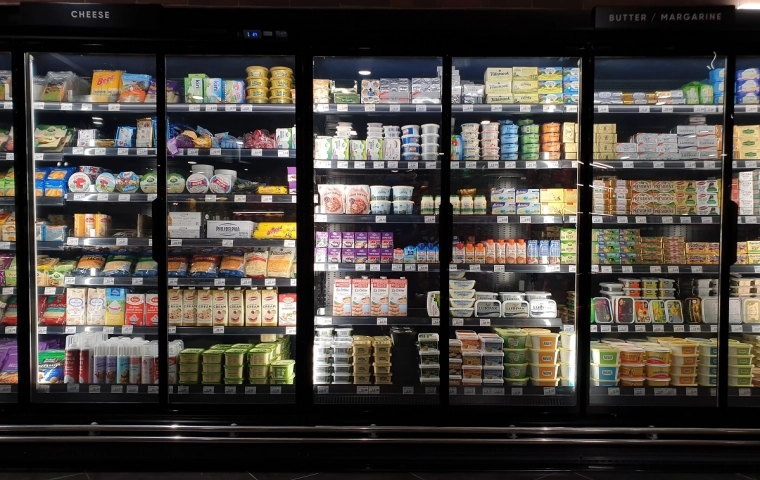 Jak oszczędzają największe markety?