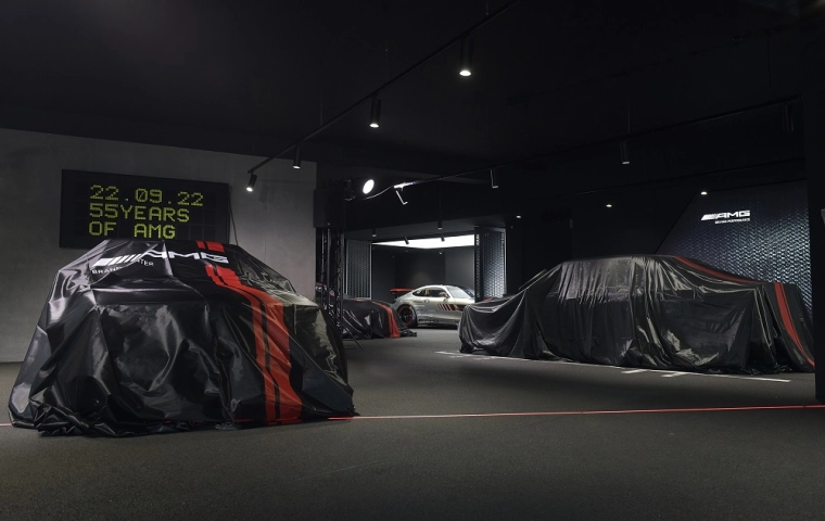 Mercedes-AMG kończy 55 lat i prezentuje historyczne modele