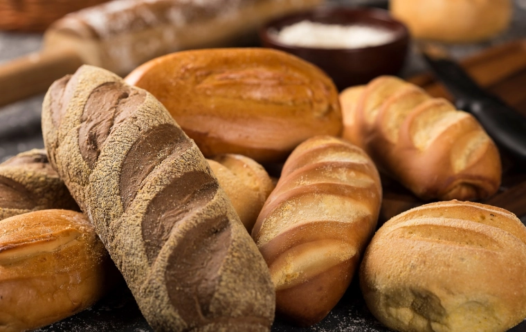 Producenci alarmują: Jesienią na półkach zabraknie chleba