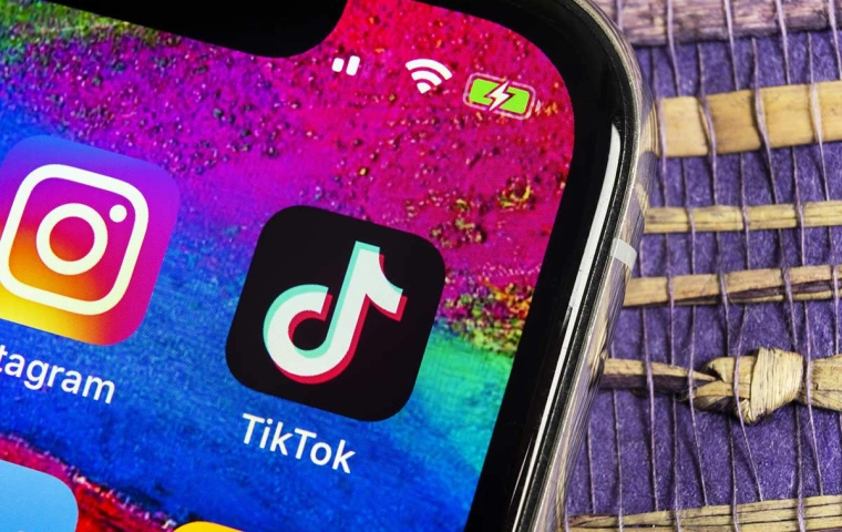 Jak promować się na TikToku i Instagramie? 10 sprawdzonych sposobów na krótkie firmowe video
