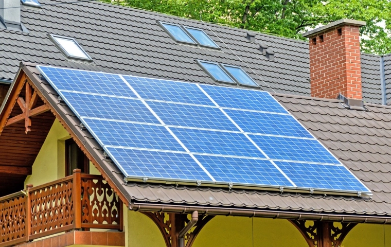 Polsat oferuje panele słoneczne. Obniżysz rachunki nawet o 95 proc.