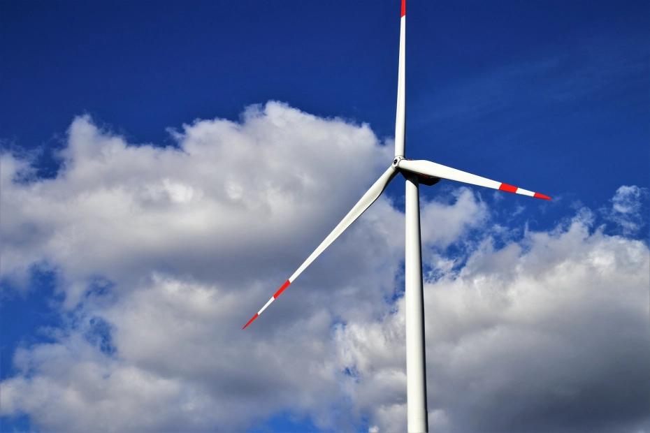 wiatrak, farma wiatrowa, elektrownia wiatrowa