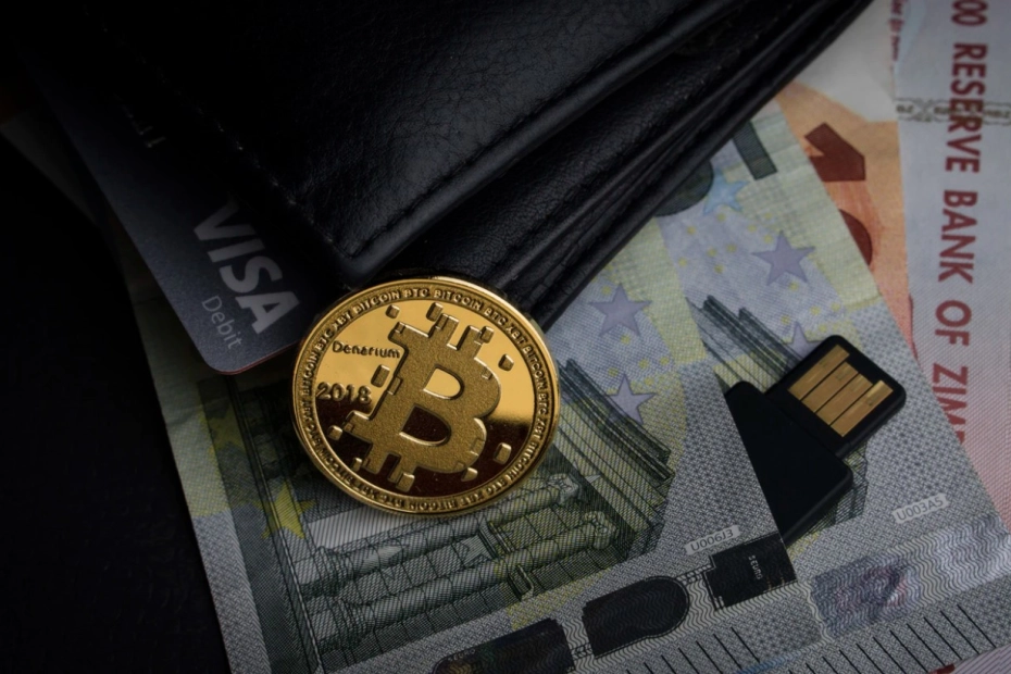 Bitcoin poniżej 30 tys. dolarów / Fot. Unsplash.co