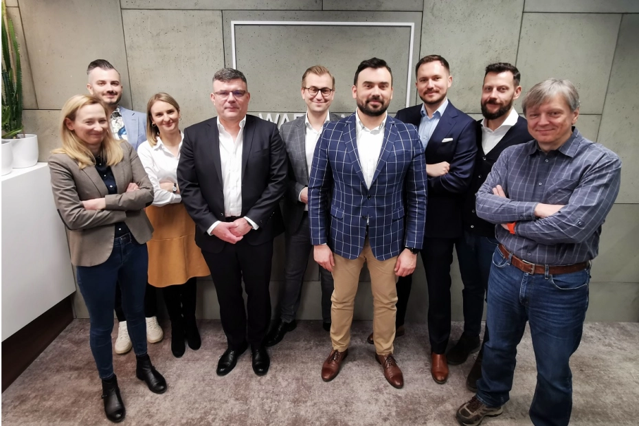 Inwestorzy i twórcy Contec