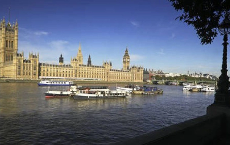 Wielka Brytania: ustawowy obowiązek zrównoważonego budżetu