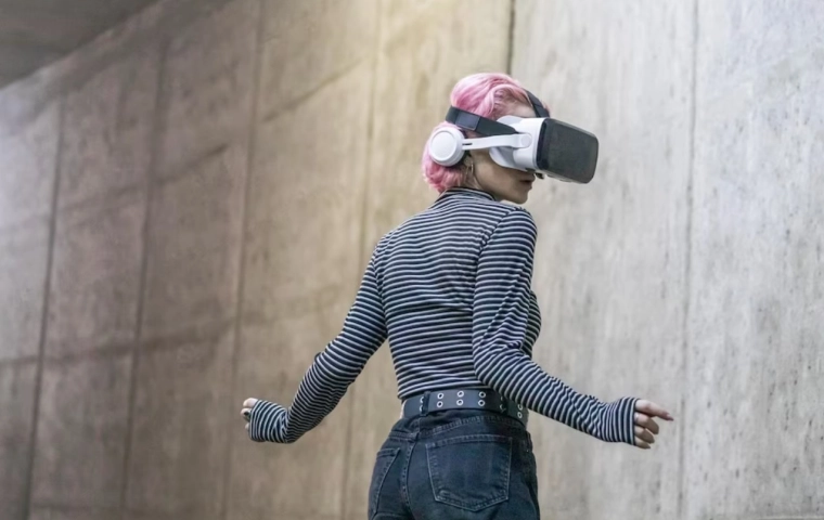 TikTok powalczy z Meta na rynku VR