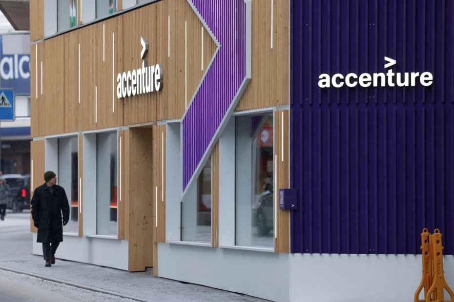 Accenture zwalnia i ogranicza zatrudnienie / Fot. 