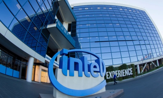 Intel planuje kolejną rundę zwolnień po największej kwartalnej stracie w historii firmy