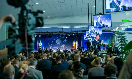 XXXII Forum Ekonomiczne w Karpaczu. Sesja plenarna – „Scenariusze dla bezpiecznego świata”
