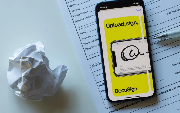 Akcje DocuSign wzrosły po doniesieniach o rozważanej sprzedaży firmy