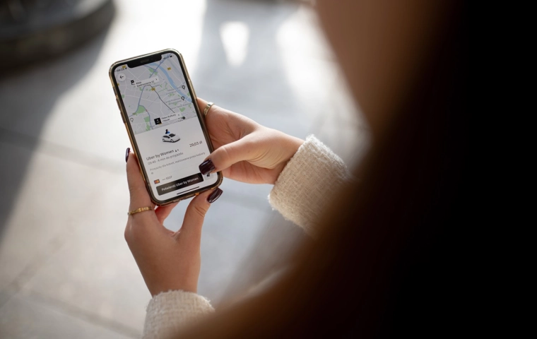 Nowa usługa taxi tylko dla kobiet - w Krakowie rusza ﻿Uber by Women