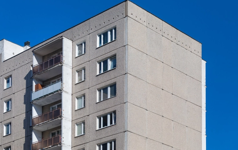 Horrendalne ceny mieszkań w blokach z wielkiej płyty. "Pozostaną w niezmienionym do 2060 roku"