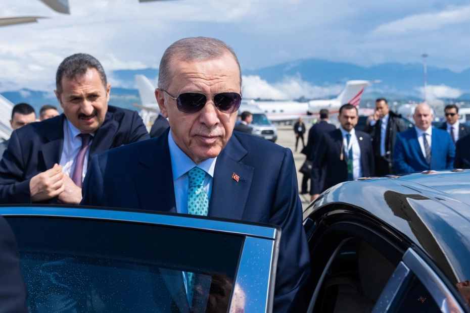 Na zdjęciu Recep Erdogan, prezydent Turcji. Czy to początek upadku prezydenta, który przyczynił się do ogromnego kryzysu ekonomicznego w Turcji?