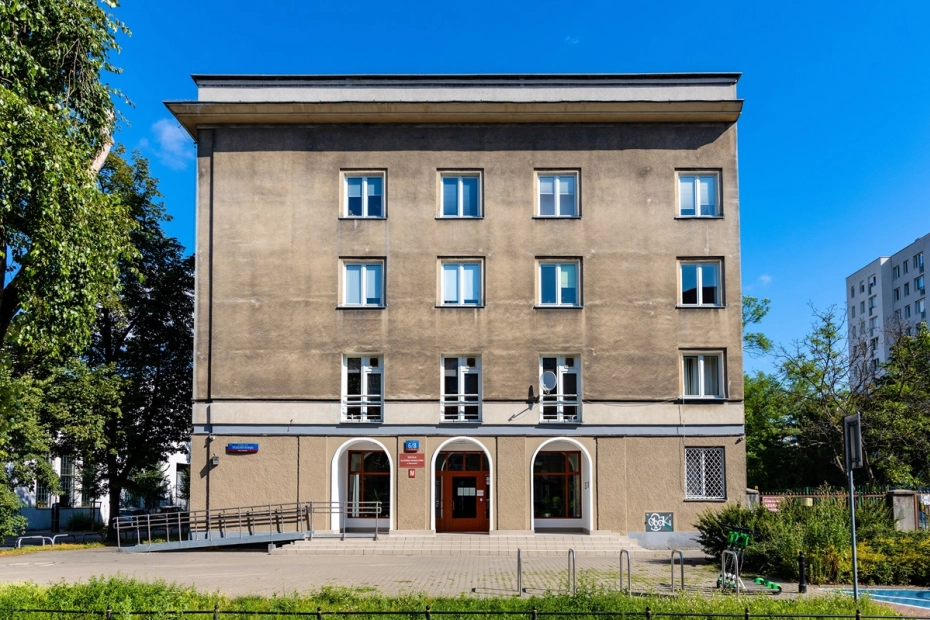 W Warszawie brakuje akademików. Na zdjęciu jeden z byłych domów studenckich na Mokotowie.