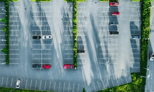 Tajemniczy jak parking i myjnia. UOKiK sprawdził, jak przedsiębiorcy informują o cenach