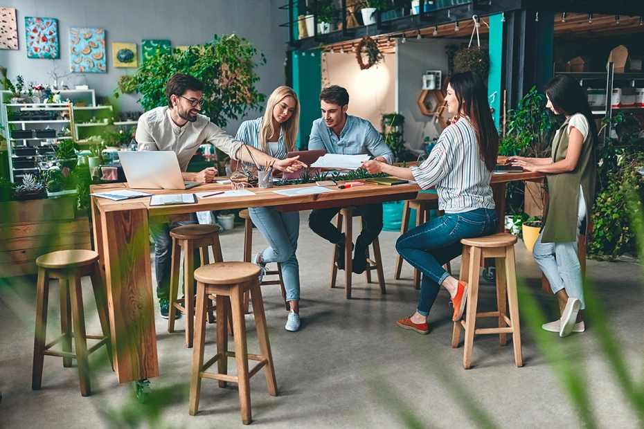 Startup Booster Poland – Smart UP (w ramach FENG) to wszechstronny program akceleracyjny. / Shutterstock