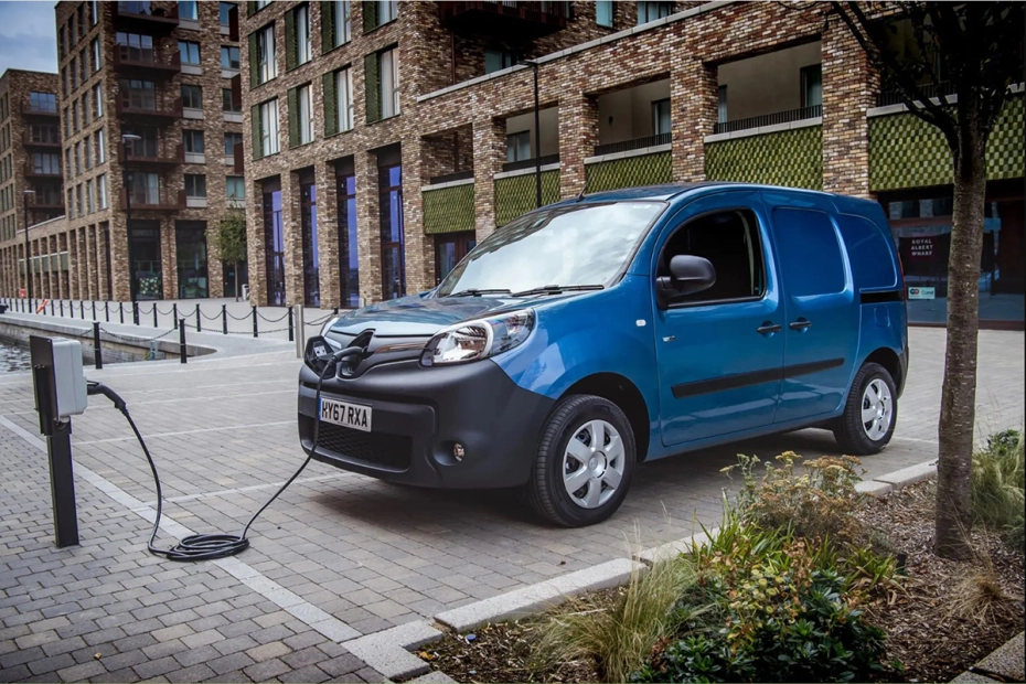 Renault Kangoo jest zachwalany przez producenta jako samochód idealny do pracy w przestrzeni miejskiej