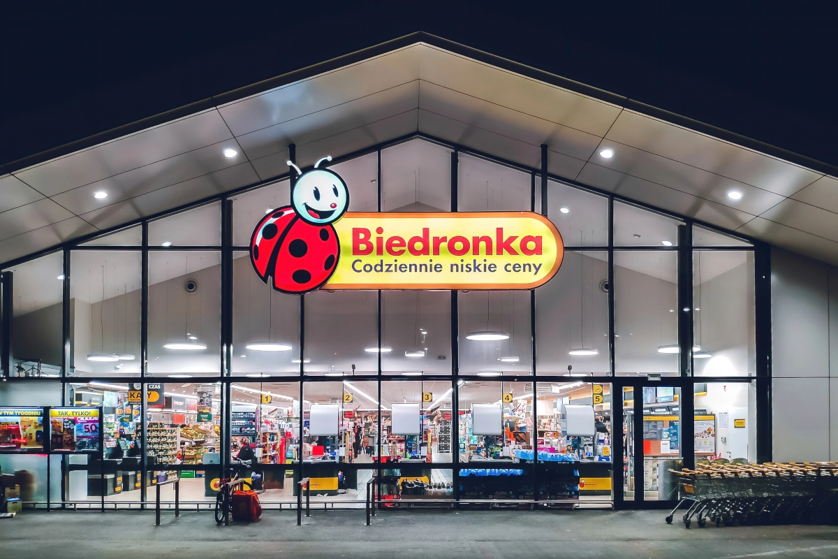 Spór zbiorowy w Biedronce. „Solidarność” żąda 1000 zł podwyżki, premii i zmian w warunkach pracy