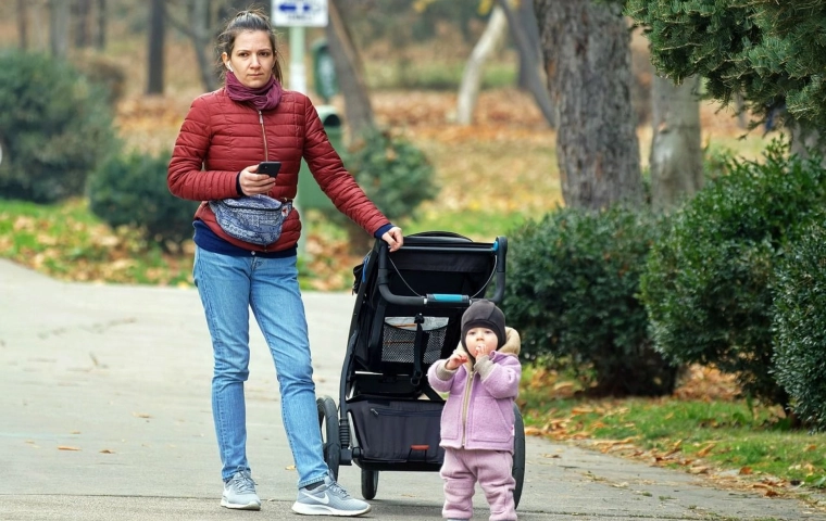 Tysiące rodziców nie dostało 800 plus. Rząd nie zamierza wypłacić zaległych pieniędzy