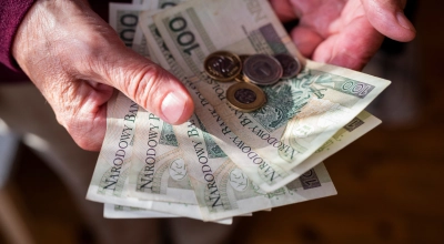 Wypłata 13. emerytury jeszcze przed świętami. Na jakie kwoty mogą liczyć seniorzy?