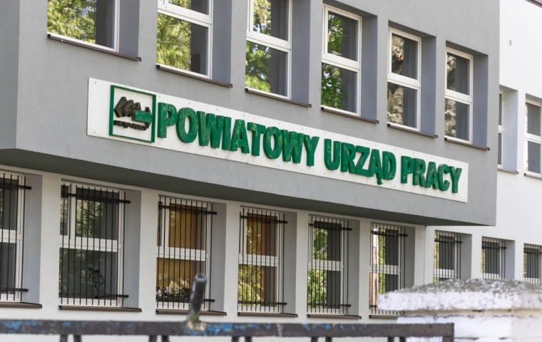 Nawet 1229 zł miesięcznie dla bezrobotnych. Niewielu wie o tym zasiłku