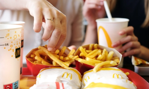 Największy spadek sprzedaży McDonald's od pandemii. Przychody gwałtownie w dół