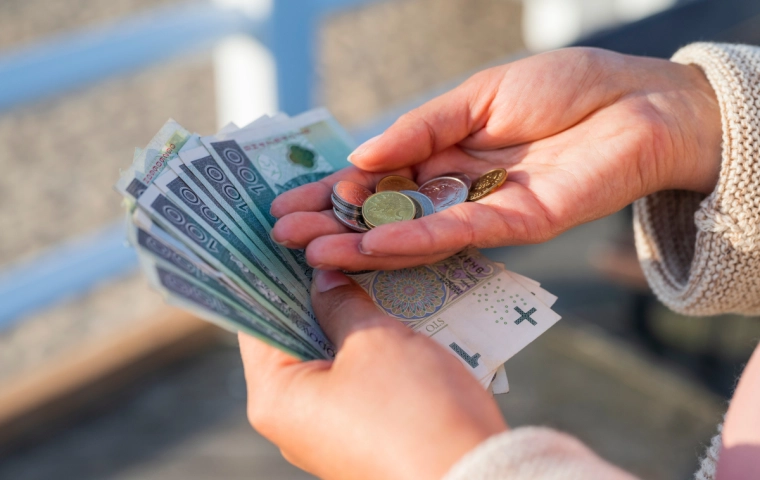 Płaca minimalna 2026. Związki zawodowe chcą 3750 zł dla pracowników