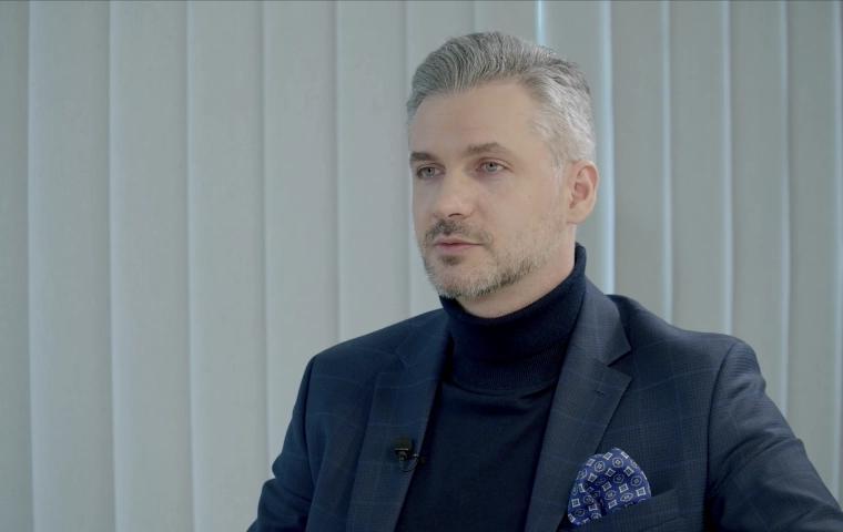 Zachowanie konsumentów w niepewnych czasach. Wywiad z Michałem Zimińskim