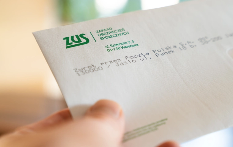 ZUS wysłał listy do emerytów i rencistów. Chodzi o trzynastą emeryturę